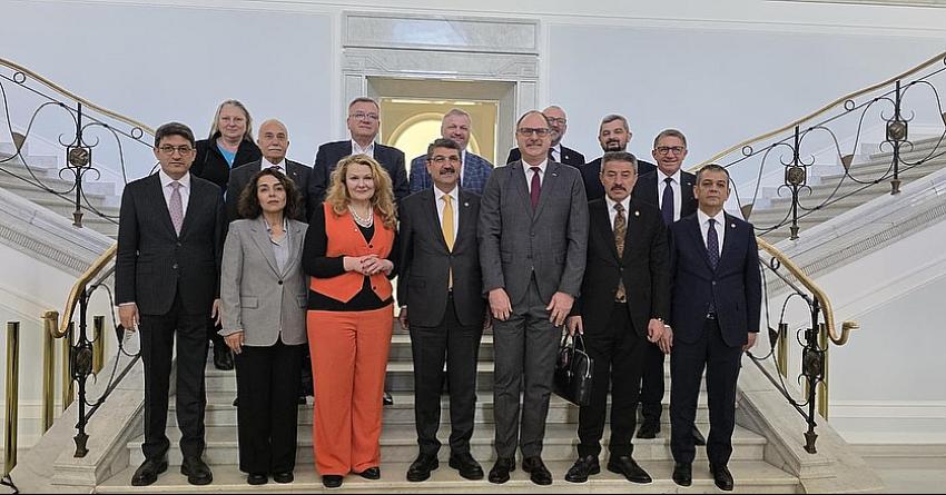 Milletvekili Korkutata Polonya’da