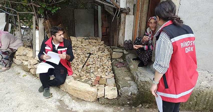 PSİKOSOSYAL DESTEK EKİBİ AFET BÖLGESİNDE